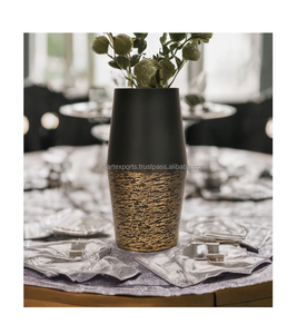 แจกันดอกไม้ทำจากโลหะทองเหลืองทองแดงหรูหราและกระถางต้นไม้ดีไซน์สวยสำหรับตกแต่งอินเดียและงานแต่งงาน - Product Image 1