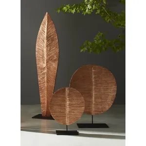 Escultura Metálica Decorativa Hecha a Mano, Pieza Elegante para Diseñadores de Interiores, Arquitectos, Hostelería, Comercio y Minoristas - Product Image 3