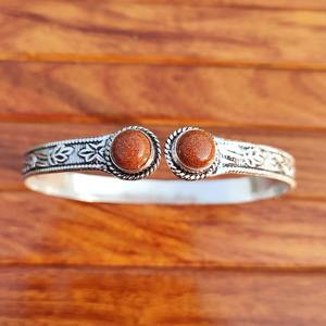 Bracelets en laiton avec pierres précieuses naturelles pour la guérison spirituelle, la pratique de la pleine conscience et des cadeaux réfléchis, disponibles à un prix raisonnable - Product Image 2