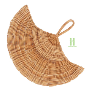 Nuevo Diseño, Abanico de Ratán Hecho a Mano, Decoración Boho para Colgar en la Pared, con Diseño de Mariposas, Naturaleza y Espacio, Lavable, para Bodas, Dormitorios y Salas de Estar - Product Image 1