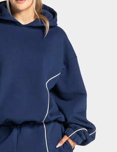 Sudadera con Capucha Extra Grande para Mujer, Color Azul Oscuro, con Líneas en Contraste, Personalizada OEM, de Felpa de Algodón Premium, Estilo Urbano Informal - Product Image 3
