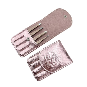 Juego de 4 Pinzas Curvas de Acero Inoxidable para Cejas, con Punta Inclinada, para Eliminar Vello de la Nariz y Facial, con Estuche Portátil, Marca Privada - Product Image 1