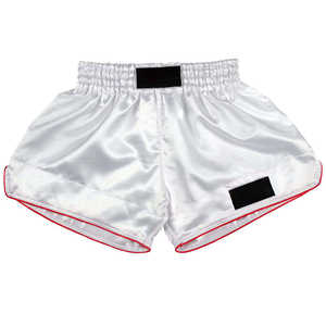 Shorts de Muay Thai personnalisés en gros pour clubs - Respirants, extensibles, séchage rapide, unisexe, pour adultes, pour la boxe et les arts martiaux - Product Image 6