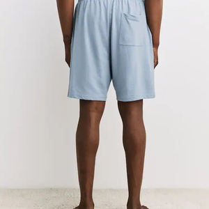 กางเกงขาสั้นผู้ชายลายปักแบบใหม่สำหรับฤดูร้อน เป็นมิตรกับสิ่งแวดล้อม ใช้งานได้หลากหลาย สวมใส่สบาย ระบายอากาศได้ดี เหมาะสำหรับใส่เล่นกีฬาที่บ้าน ทรงหลวม สวมใส่สบายๆ - Product Image 4