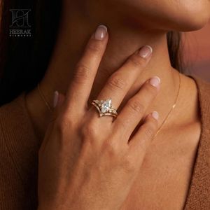 Ensemble de bagues de mariage tendance en or jaune 10K 14K, coupe marquise, 2 pièces, avec couronne entrelacée et bande chevron, bijoux personnalisés - Product Image 3