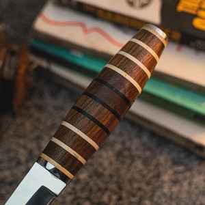 Cuchillo de Caza Hecho a Mano Personalizado, Compatible con OEM, Hoja Fija, Funda de Cuero, Supervivencia al Aire Libre, Camping, Acero con Alto Contenido de Carbono Premium - Product Image 2