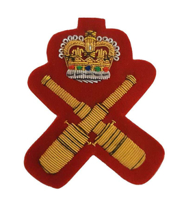 Badge de luxe personnalisé pour blazer, brodé 3D avec sequins et épingle de sûreté, pour blazers, chapeaux et sacs - Product Image 1