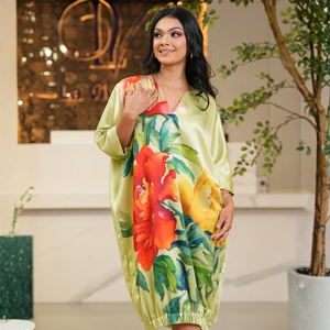 Elegante Vestido de Satén Floral Verde Pálido para Mujer - Product Image 5