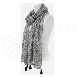 Pañuelo de Chifón para Mujer con Estampado de Hojas, Borlas Largas, Elegante, Multifuncional, Accesorio de Moda para Todas las Temporadas - Product Image 4