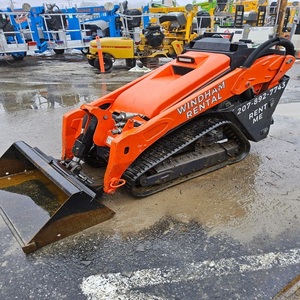 รถตักล้อยางขนาดเล็ก Kubota SCL1000 ระดับมืออาชีพ สร้างขึ้นเพื่องานหนัก พร้อมการทำงานที่ราบรื่นและทรงพลัง - Product Image 4