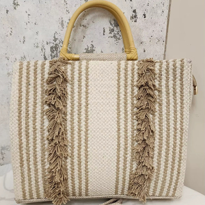 Sac fourre-tout en jacquard tissé à la main avec franges en pompons aux tons terreux et poignées en bois - Product Image 1