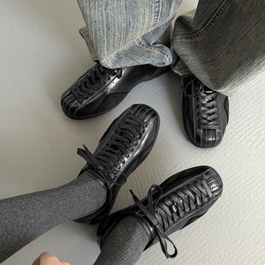 Classic Retro German <b>Trainer</b> Shoes for Men Women Couple Style Flat <b>Sole</b> Niche Premium Sense Round Toe Casual Leather Shoes - Product Image 3