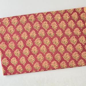 Tissu en coton tricoté de qualité supérieure à pois, poids moyen, vendu au mètre pour vêtements, textiles de maison, housses de sacs et articles d'habillement. - Product Image 1