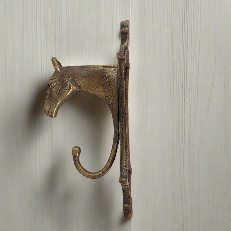 สีทองเหลือง