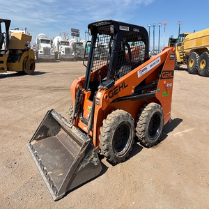 Cargadora Compacta R150 2020 con Cabina Cerrada, Máquina de Construcción de Alto Rendimiento - Product Image 1