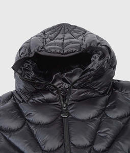 Dernière conception : Veste à capuche matelassée style araignée, entièrement zippée, en polyester respirant, imperméable - Product Image 6