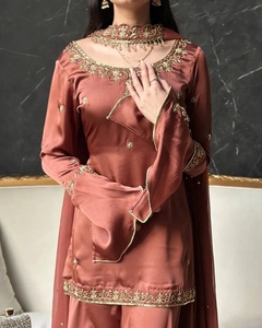 Nouvelle Robe de Créateur Tendance, Coupe Palazzo, avec Dupatta et Manches Parapluie, en Crêpe Naturel Lourd Brodé, Entièrement Cousue, pour les Occasions Festives - Product Image 2