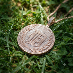 Pendentif unisexe en argent massif 925 plaqué or blanc avec grand cercle de diamants de laboratoire, personnalisable avec nom et initiales, breloques hip-hop - Product Image 6