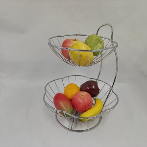 La conception élégante en fil métallique complète les paniers à fruits en métal, adaptés aux intérieurs décontractés et haut de gamme, idéaux pour les foyers actifs. - Product Image 1