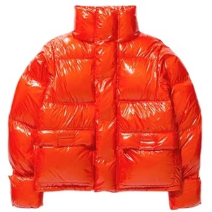 เสื้อแจ็คเก็ตพัฟเฟอร์แบบมันเงาพร้อมโลโก้สั่งทำพิเศษสำหรับผู้ชาย เสื้อโค้ทกันหนาวแบบมีฮู้ด สไตล์สตรีทแวร์ รับผลิตแบบ OEM - Product Image 4