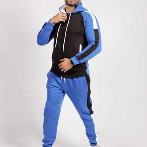 Ensemble de survêtement sportif polyvalent pour homme avec logo personnalisé, idéal pour le jogging, la course et l'entraînement en salle de sport - Product Image 3