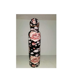 Elegante botella de agua de cobre con diseño de esmalte impreso, trabajo floral hecho a mano para un estilo de vida sostenible respetuoso con el medio ambiente - Product Image 1