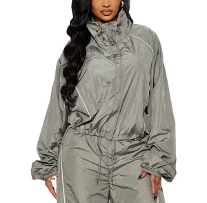 Veste de survêtement coupe-vent zippée en nylon personnalisée pour femme, respirante, pour le sport et le streetwear estival, collection été du fabricant - Product Image 1