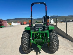 Tractor Compacto de Servicio Pesado 2026 4044M Z213567 de Alto Rendimiento, Suministro al por Mayor - Product Image 6