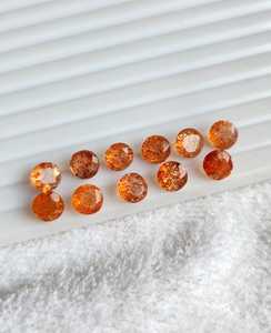 Pierres précieuses naturelles de 5 mm en pierre de soleil, facettées, rondes et calibrées – Achetez maintenant en gros des pierres brutes pour la fabrication de bijoux – Fournisseur en ligne pour revendeurs - Product Image 3