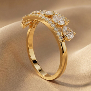 Anillo de Compromiso con Diamante CVD Corte Pera Claridad VVS-VS, Diseño Moderno, Regalo Especial para Mujer a Precio Accesible - Product Image 3