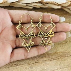 Pendientes de Aro Geométricos Bohemios de Diseño Exclusivo, Chapados en Oro, Joyería Tribal de Latón para Mujer, Acabado de Latón Antiguo, Venta al por Mayor para Fiestas Étnicas - Product Image 2