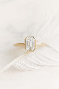 Anillo de Compromiso Ovalado de Alta Calidad Chapado en Oro de 18k con Moissanita, Alternativa al Diamante, Exportador Directo de Joyería de Fábrica - Product Image 2