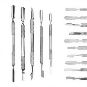 Pousse-cuticules professionnel Pro EXPERT 51 antidérapant pour peaux mortes, ne blesse pas les ongles, outil exfoliant pour manucure et nail art - Product Image 1