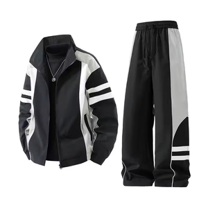 Ensemble de survêtements streetwear à capuche imprimés personnalisés de haute qualité pour hommes, coupe-vent imperméable et léger, vente en gros - Product Image 5