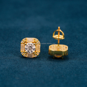 Pendientes de Hombre Matrix Jewel ER 35 con Moissanita Redonda de Calidad VVS, Hechos de Plata de Ley 925 Chapada en Oro, en Tendencia - Product Image 6