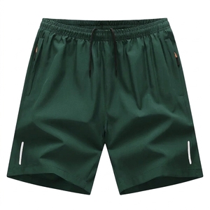 Shorts de sport d'été pour hommes, respirants, en soie glacée, séchage rapide, coupe capri, grande taille, amples, décontractés, mi-longs, pour la course et le fitness - Product Image 2