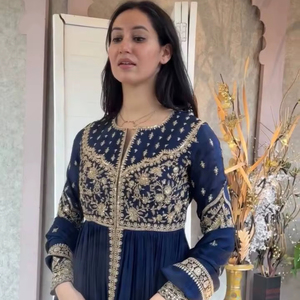 Костюм ANARKALI PENT DUPATTA из искусственного жоржета с вышивкой нитями и пайетками, винтажный, для вечеринок, в пол, быстросохнущий - Product Image 1