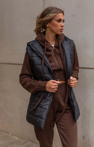 Conjunto Deportivo de 3 Piezas para Mujer, Sudadera Corta Marrón, Pantalones Deportivos y Chaleco Acolchado de Felpa - Product Image 5