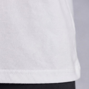 Camiseta de Hombre con Cuello en V, Manga Corta, Corte Regular, Algodón Jersey, Estilo Casual, con Estampado de Letras en la Parte Delantera - Product Image 6