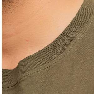 Camiseta de Algodón Lisa para Hombre, Venta Caliente, Logotipo Personalizado, Cuello Redondo, Manga Corta, Camiseta Básica Informal, OEM, Venta al Por Mayor - Product Image 2