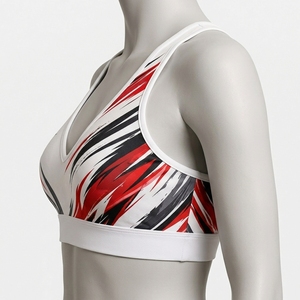Soutien-gorge de tennis durable fabriqué avec un tissu extensible de qualité supérieure offrant un soutien confortable et des performances fiables - Product Image 3