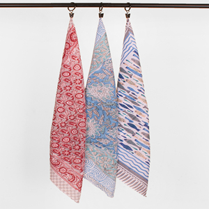 Pañuelo Cuadrado de Algodón con Diseño Paisley de Craftjaipur Rajasthan, Estampado a Mano, Unisex, Accesorio de Moda para Playa de Verano, Bandana Artesanal - Product Image 5