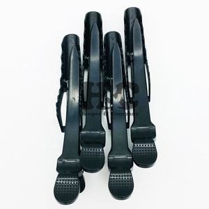 Pinces crocodiles en plastique pour extensions de cheveux avec maintien robuste et conception à double charnière durable pour usage en salon de coiffure féminin - Product Image 5
