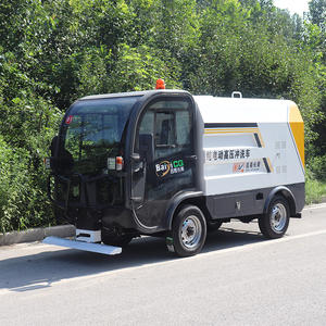 รถทำความสะอาดแรงดันสูงพร้อมถังเก็บน้ำ 1.5 ลูกบาศก์เมตร ระบบพ่นละอองน้ำด้านหลังและ<span class=keywords><strong>ล้าง</strong></span><span class=keywords><strong>แถว</strong></span>หน้า - Product Image 1