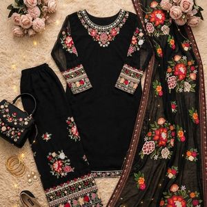 Ensemble Kurti et Palazzo en Georgette Lourde Brodé pour Femme avec Dupatta à Imprimé Numérique – Tenue de Soirée - Product Image 2