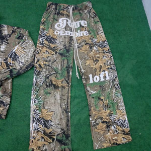 Conjunto de Pantalones Anchos con Pedrería y Logotipo Bordado Personalizado, Traje Deportivo de Poliéster/Algodón Grueso para Hombre, con Dobladillo Desgastado, Estilo Casual - Product Image 1