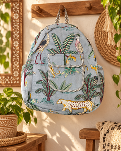 Mochila de algodón acolchada verde salvia, hecha a mano, estilo Kantha, con estampado de animales de la selva, mochila de viaje, mochila acolchada Kantha de algodón - Product Image 4