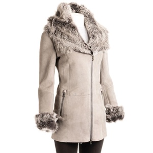 Chaqueta de Cuero para Mujer Otoño Invierno, Chaqueta de Cuero Genuino de la Mejor Calidad, Diseño Premium para Mujer a Precio de Mayoreo - Product Image 1