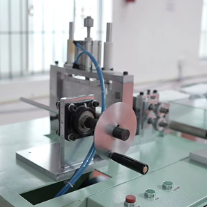 Machine de fabrication de compresses stériles en gaze pour pansements - Product Image 2