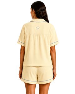 Ensemble de pyjama personnalisé jaune clair pour femme, manches courtes, boutonné, vêtements de nuit doux et respirants, tenue décontractée d'été - Product Image 2